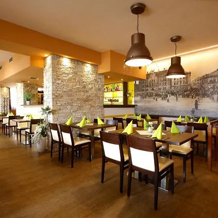 Classic Hotel Novy Bydzov